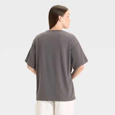 Women's Kane Brown Racing Short Sleeve Graphic T-Shirt - Charcoal 2 Women's Kane Brown Racing Short Sleeve Graphic T-Shirt - Charcoal - Image 2