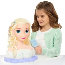 Disney Frozen 2 Deluxe Elsa The Snow Queen Styling Head 17pc 15 Disney Frozen 2 Deluxe Elsa The Snow Queen Styling Head 17pc -Toys Sale Store GUEST 3e3d2ba8 8ed7 4dea 8a1a 98e44a4a769c