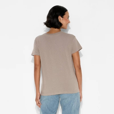 Women's Mainstreet Market Vinyl Records Short Sleeve Graphic T-Shirt - Brown 2 Women's Mainstreet Market Vinyl Records Short Sleeve Graphic T-Shirt - Brown - Image 2