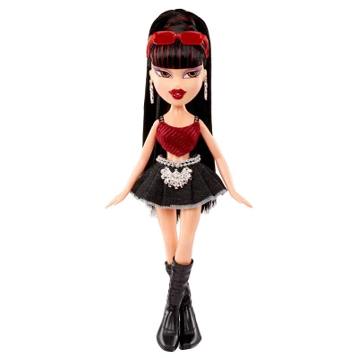 Bratz Original Fashion Doll Tiana Series 3 W/ Outfits & Poster 2 Bratz Original Fashion Doll Tiana Series 3 W/ Outfits & Poster - Image 2