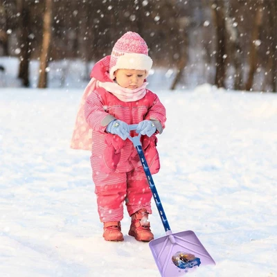 Disney Frozen Kid's Snow Gloves And Shovel Set 3 Disney Frozen Kid's Snow Gloves And Shovel Set - Image 3