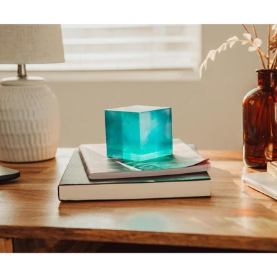 Surreal Entertainment Marvel Studios Loki Resin Tesseract Cube Replica | Toynk Exclusive 3 Surreal Entertainment Marvel Studios Loki Resin Tesseract Cube Replica | Toynk Exclusive - Image 3